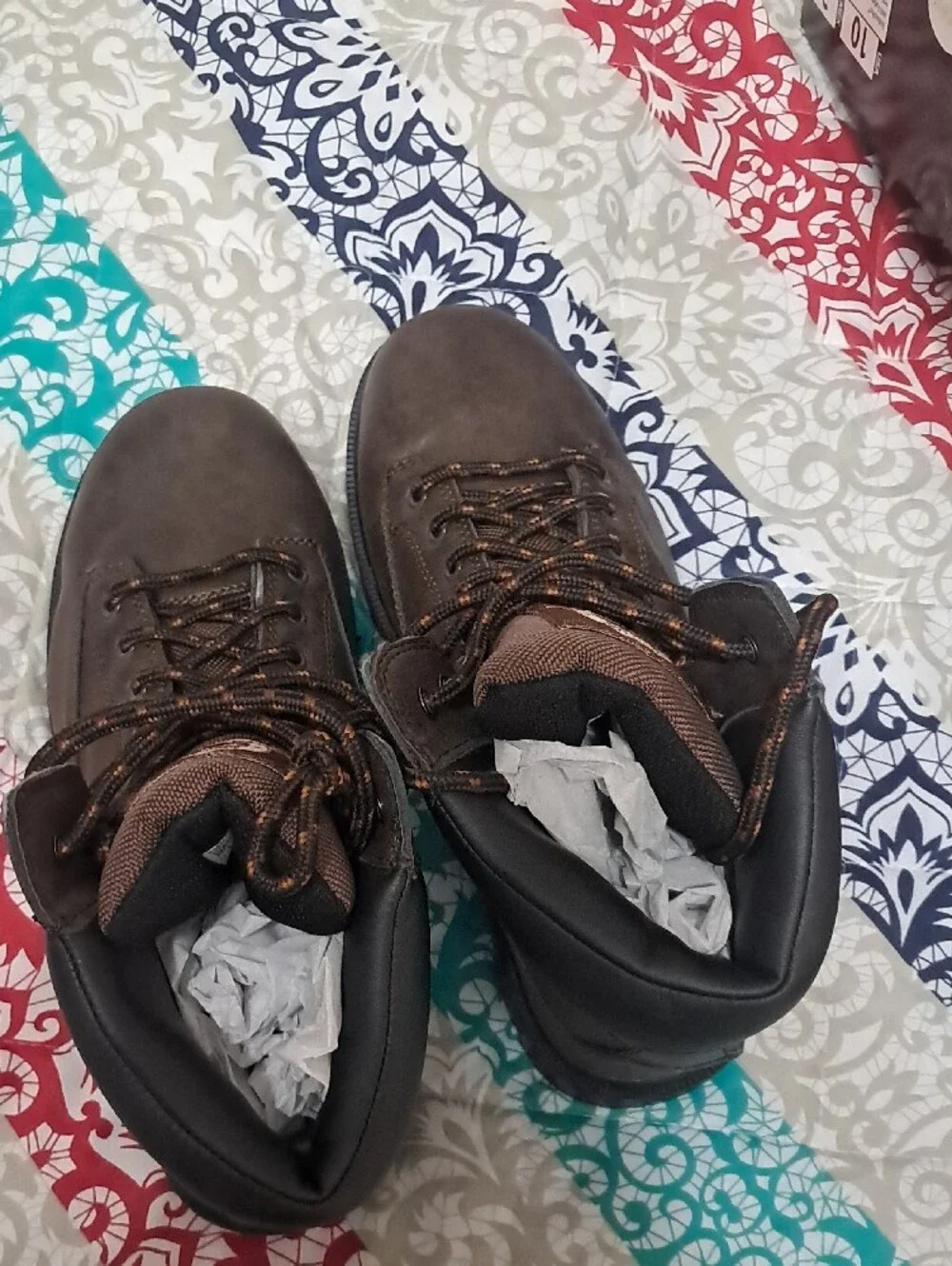 Brahma Black Box with Red Logo and Brown Boot Image